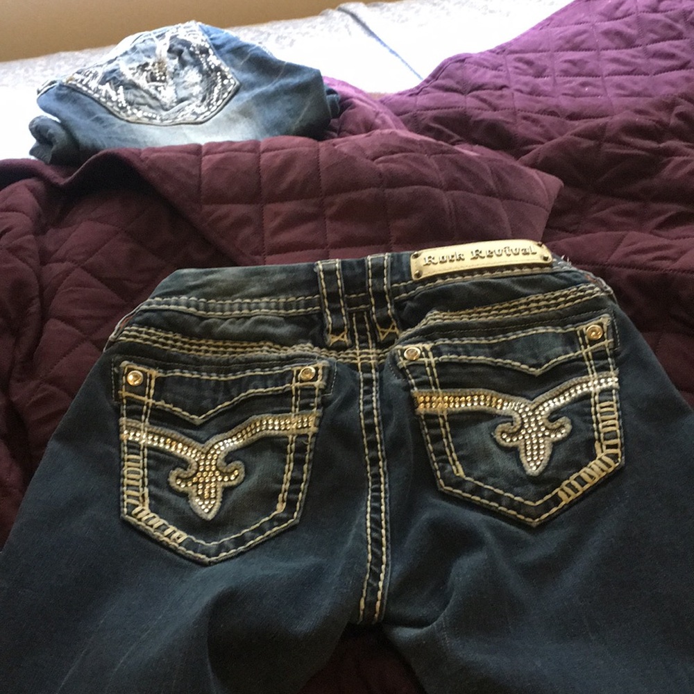 Jeans - Picture 3 of 4
